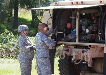 Fueling crews keep Calif. ARNG birds in the air