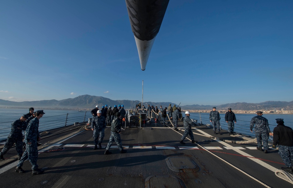 USS Mason sailors prepare to enter port at Palermo, Italy