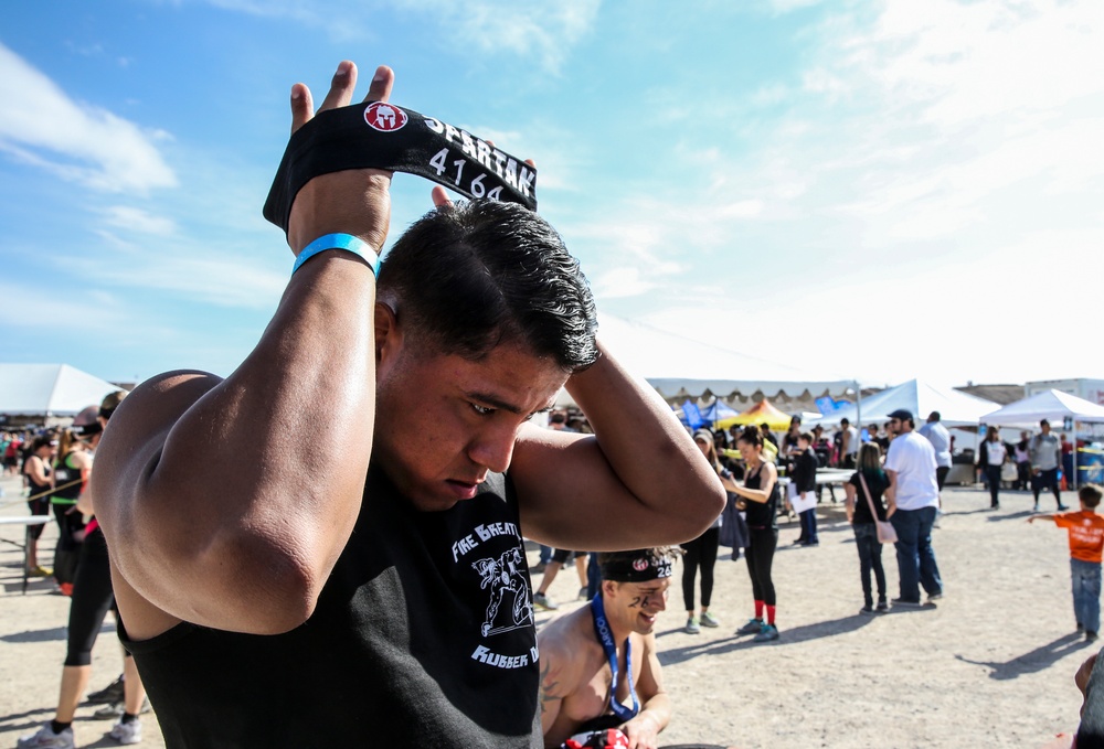 Marines honor fallen during obstacle race