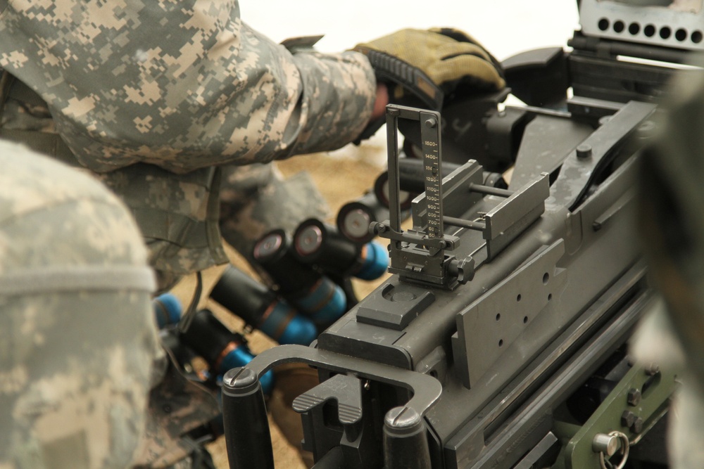 42nd Infantry Division Soldiers train on Mk 19