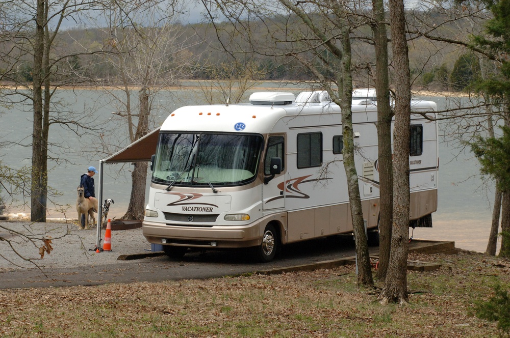 Great lakeside camping awaits visitors at Corps campgrounds in 2014