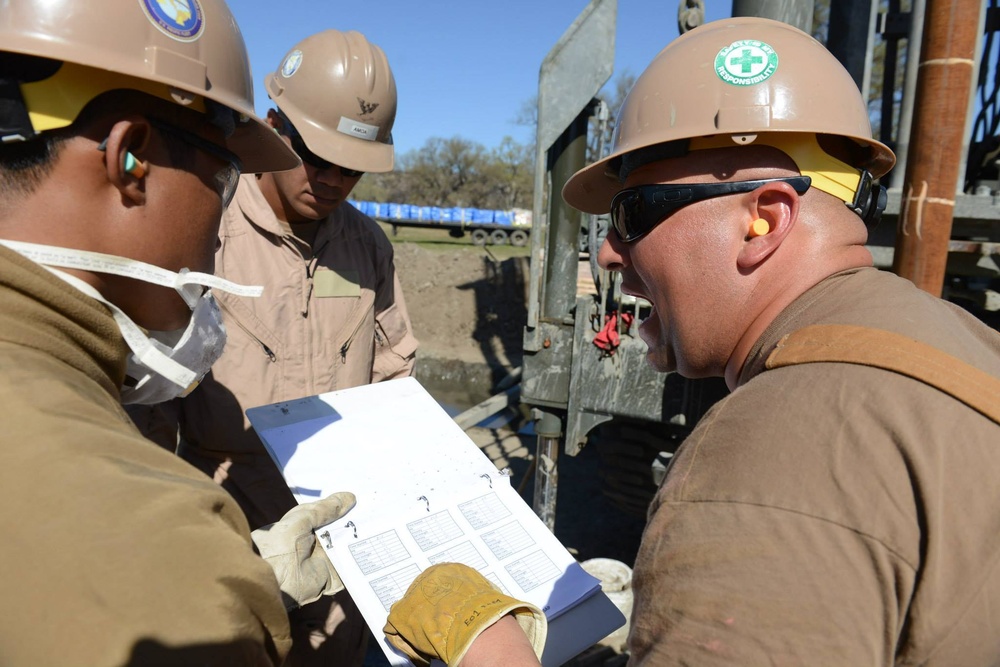 NMCB 4 Water Well Drilling Team conducts operations in Field Training Exercise