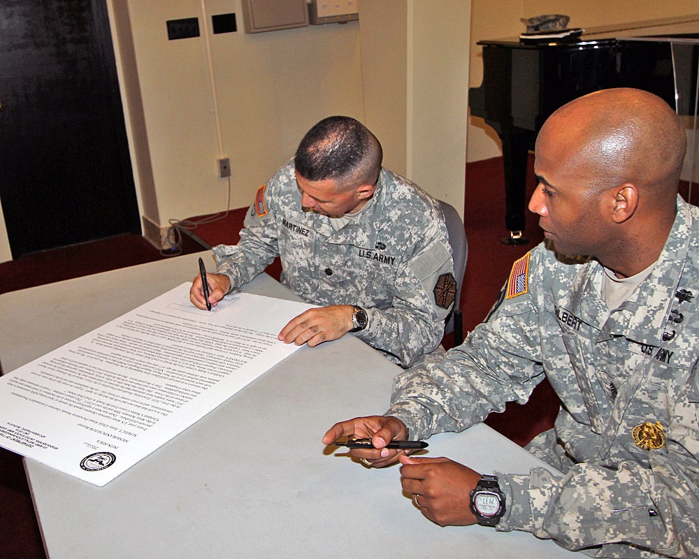 USAGO employees' achievements recognized during meeting