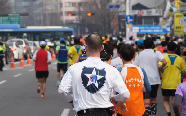Leisure – Steel team runs Seoul International Marathon
