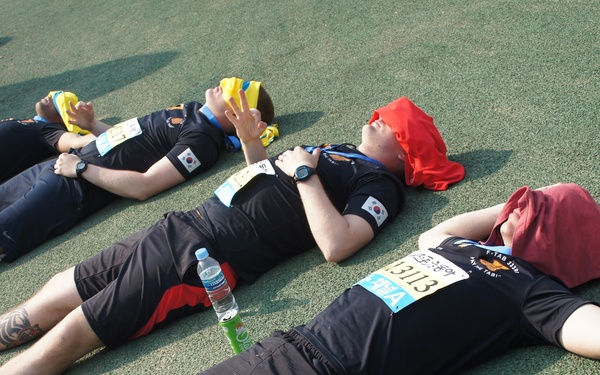 Steel team runs Seoul International Marathon