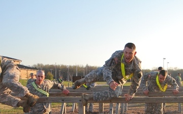 Soldiers compete in  last Currahee Best Squad Competition