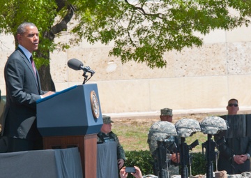 President Obama speaks at Fort Hood memorial ceremony
