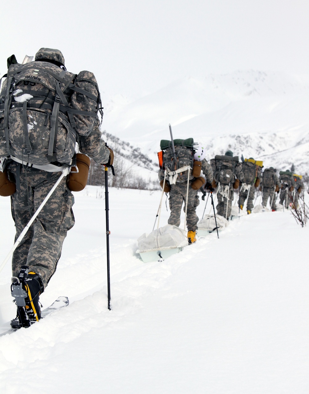 Soldiers train to climb Mount McKinley