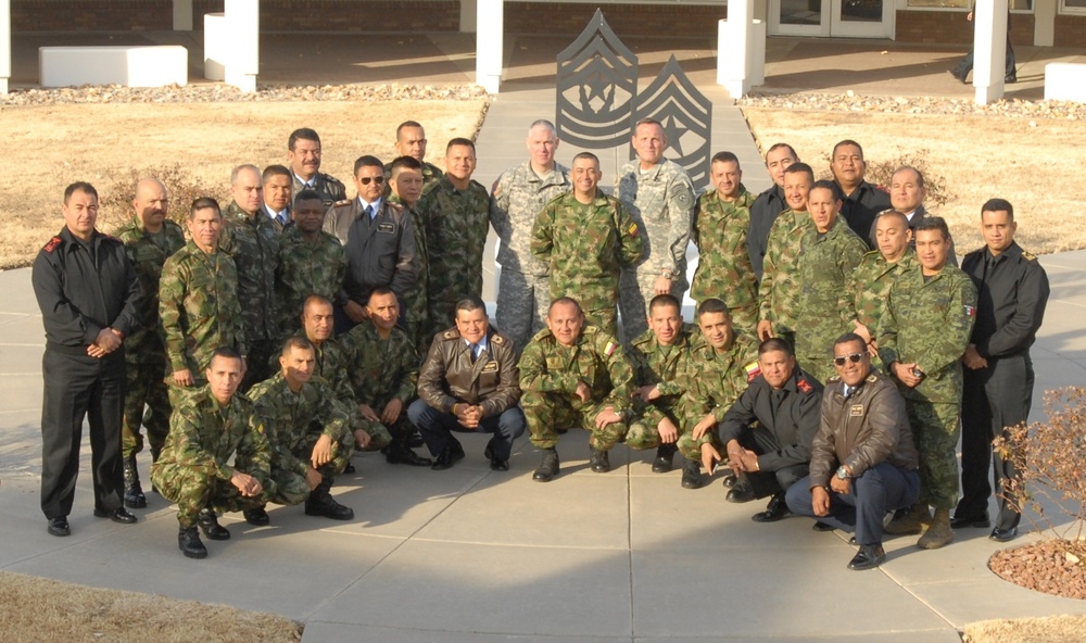 Colombia Delegation visits top US Army NCO Institute