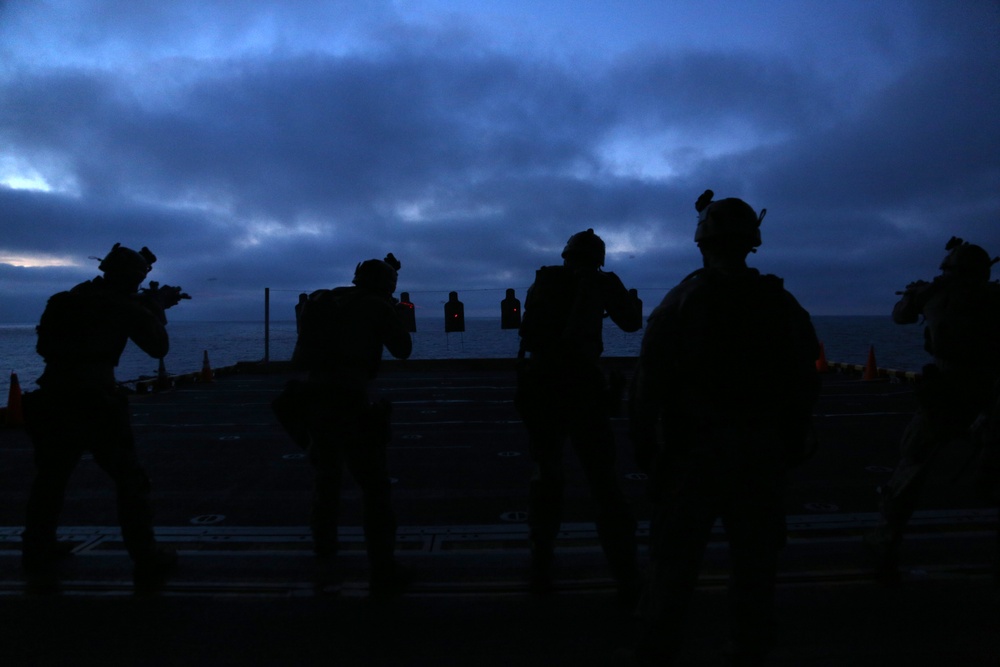 11th Marine Expeditionary Unit's raid force conducts combat drills