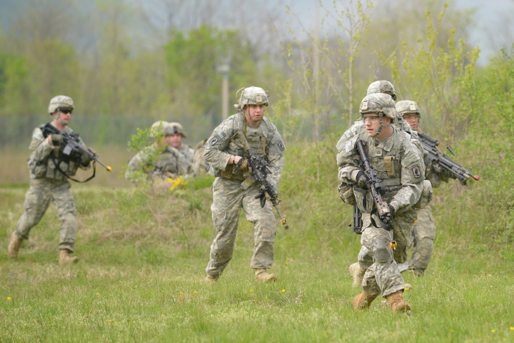 Company C, 2nd Battalion, 503rd Infantry Regiment, 173rd Infantry Regiment Combat Team (Airborne), conduct infantry training near Osoppo, Italy