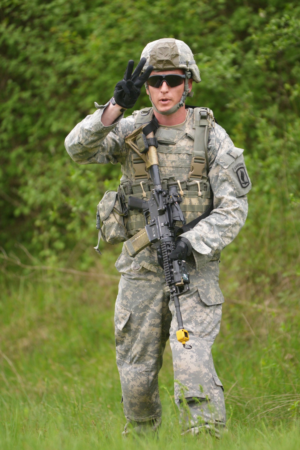 Company C, 2nd Battalion, 503rd Infantry Regiment, 173rd Infantry Regiment Combat Team (Airborne), conduct infantry training near Osoppo, Italy