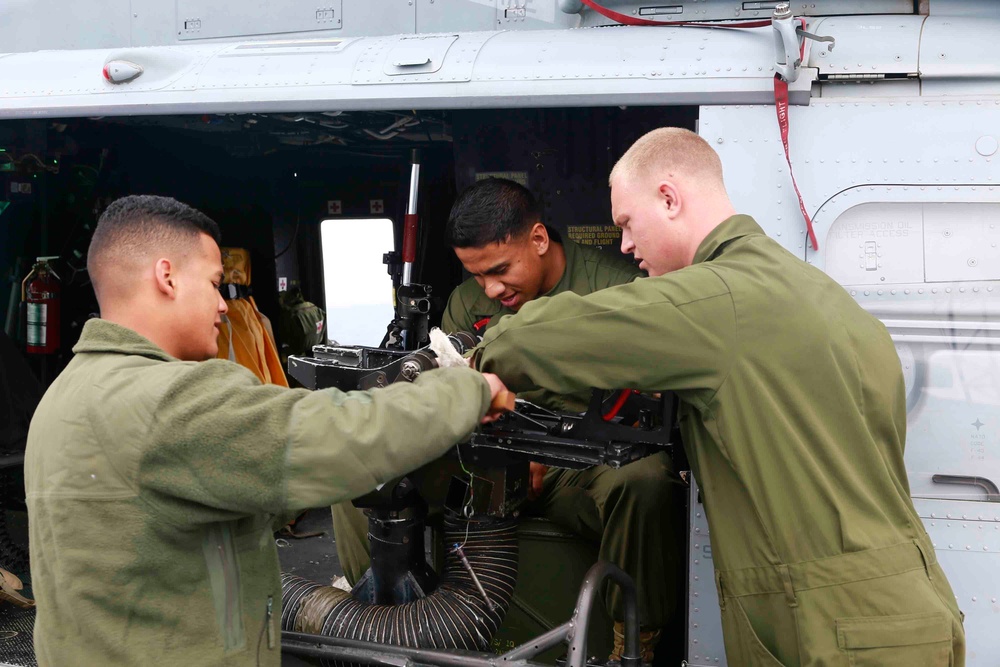 VMM-163 Marines keep aircraft clean