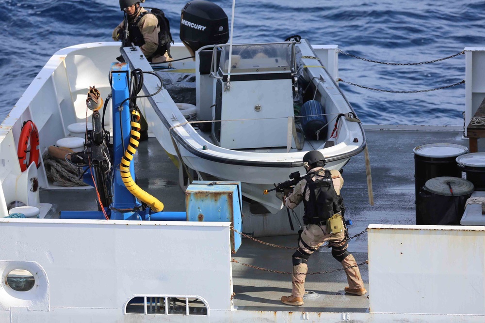 USS San Diego trains for VBSS