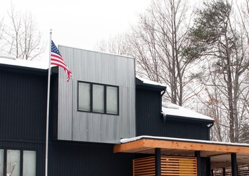 Community unites to support military family