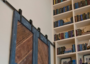 Community unites to support military family