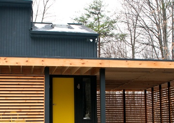 Community unites to support military family