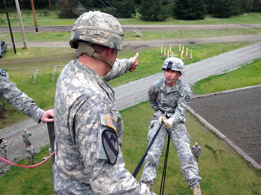 3-2 SBCT NCOs conduct joint training with 555th Engineer Brigade