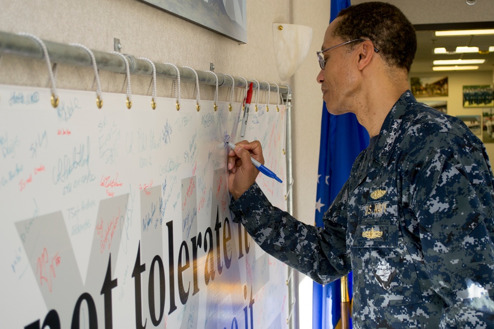 Adm. Haney visits 9th Reconnaissance Wing