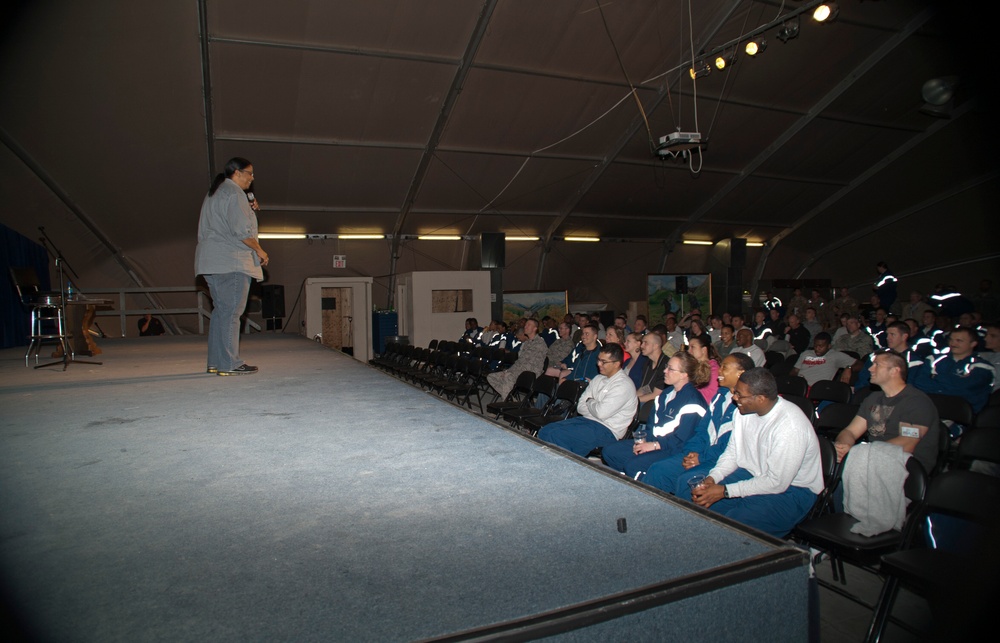Comedy duo perform for TCM Airmen