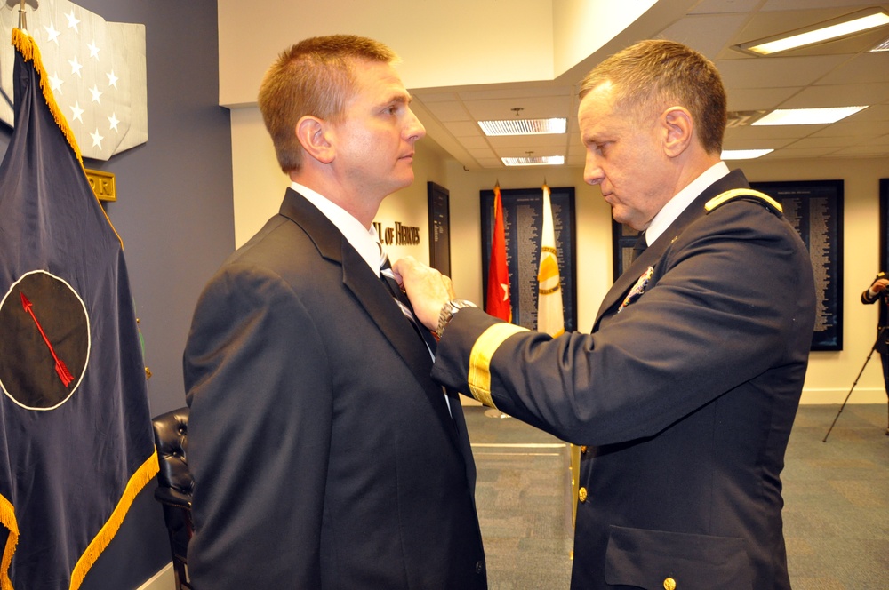 SECDEF Medal for Valor awarded to contractor for actions in Afghanistan