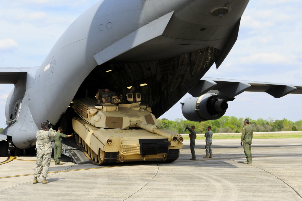 SC National Guard Unit participates in C-17 heavy airlift operations