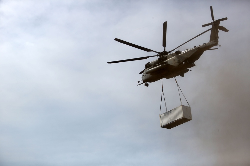 11th MEU conducts helicopter support team mission