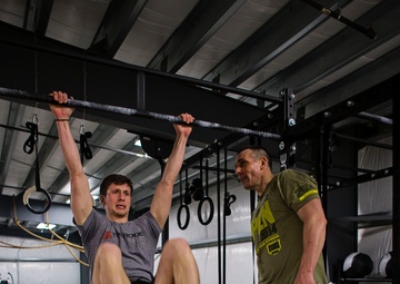 Alaska Guardsmen compete in CrossFit Open