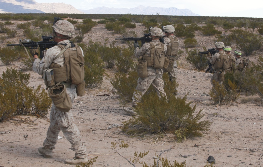 America’s Battalion takes Texas: Echo Company fires the first shot
