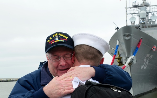 USS San Jacinto returns from deployment