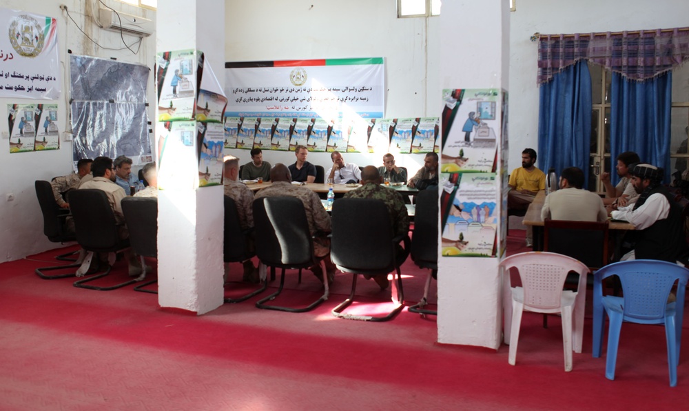 Multinational Transatlantic Opinion Leaders visit Regional Command (Southwest)