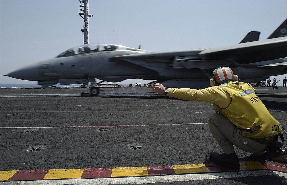 F-14 Tomcat launches from USS George Washington