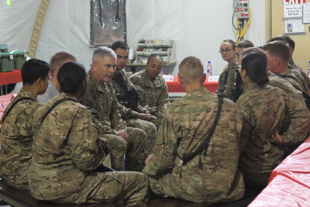 Army leaders visit southern Afghanistan