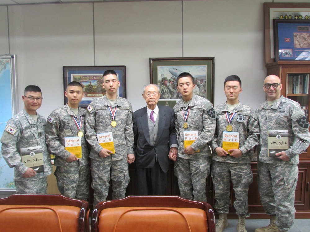 Gen. Paik Sun-yup Board winners meet the man himself