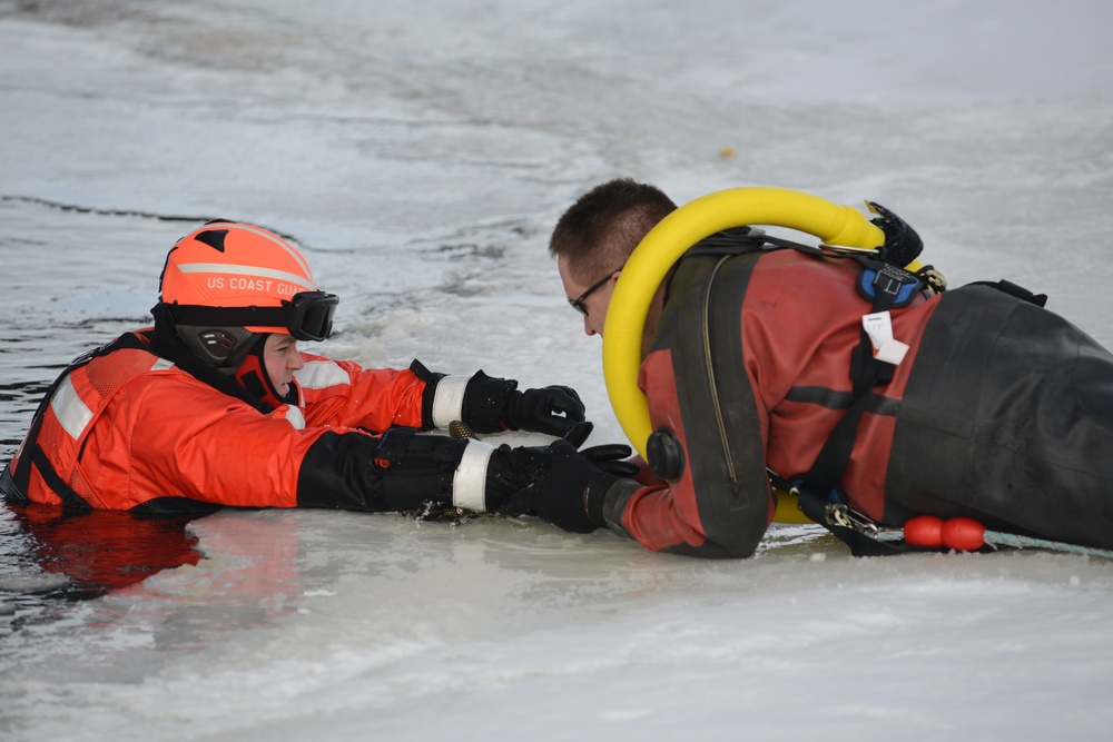 Coast Guard, Kotzebue Fire Department train for ice rescue