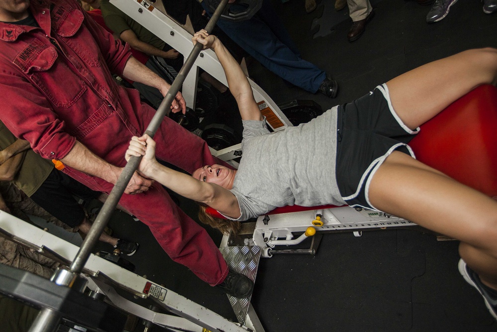 22nd MEU Marines dominate Bataan weight-lifting competition