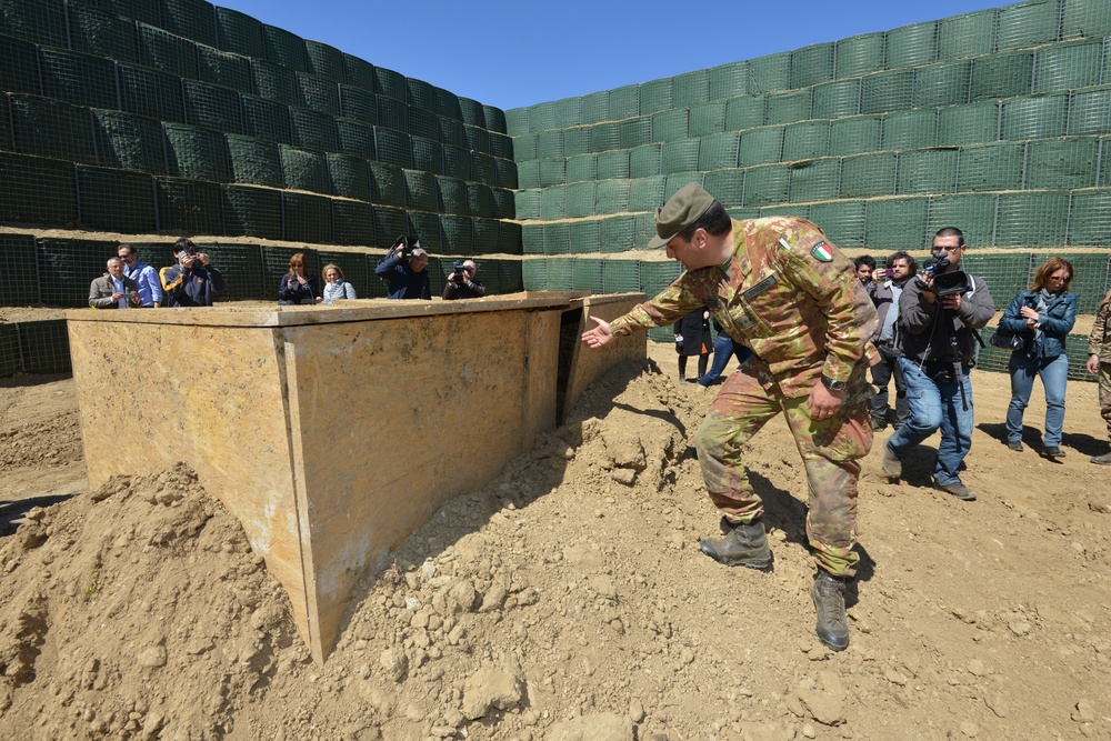 'Bomba Day' in Vicenza, UXO removal near Caserma Del Din, Italian army operation 'OLD LADY'