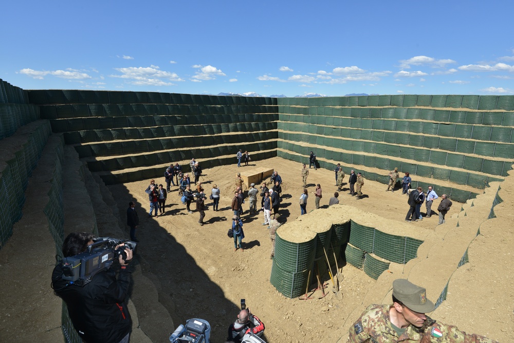 'Bomba Day' in Vicenza, UXO removal near Caserma Del Din, Italian army operation 'OLD LADY'