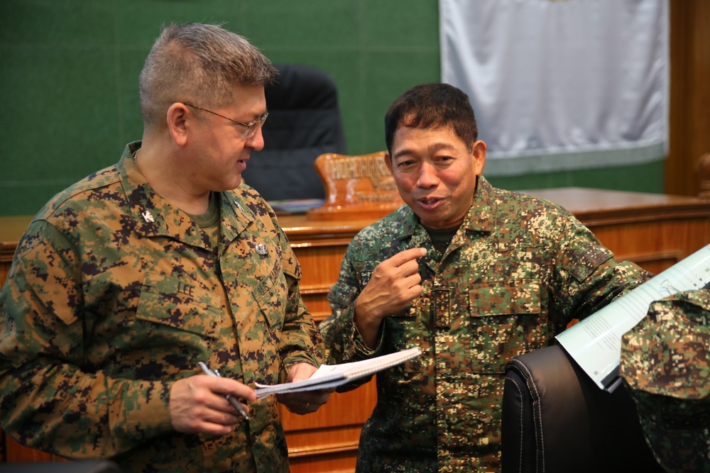 AFP, US service members discuss Legazpi City HCA projects