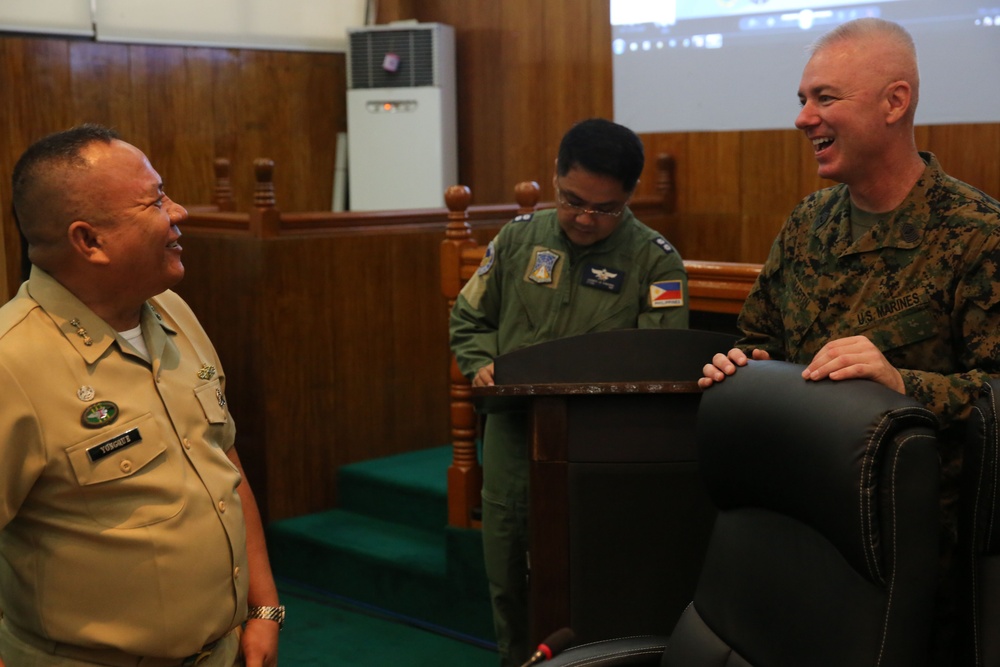AFP, US service members discuss Legazpi City HCA projects