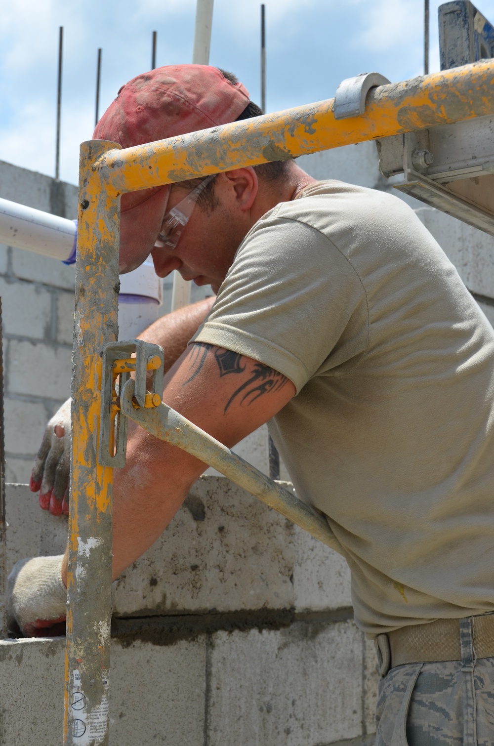 BDF, US engineers in Hattieville work tirelessly to build new preschool