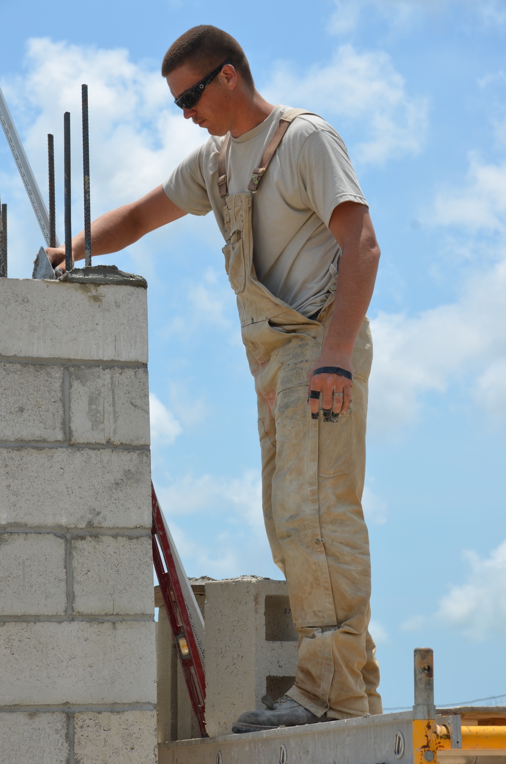 BDF, US engineers in Hattieville work tirelessly to build new preschool