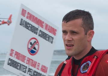 Coast Guard conducts rescue training at San Luis Pass