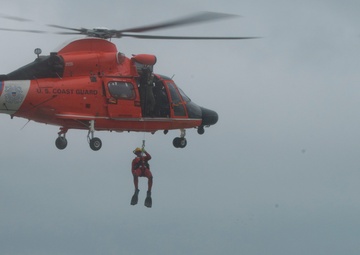Coast Guard conducts rescue training at San Luis Pass