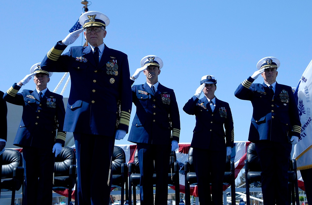 Coast Guard Pacific Area receives new commander