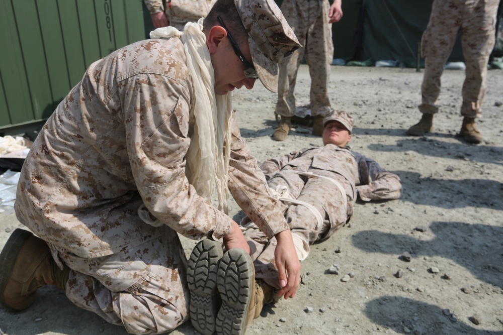 Marines engage in emergency lifesaving skills course