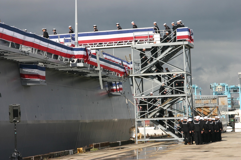 Commissioning ceremony for USS Green Bay