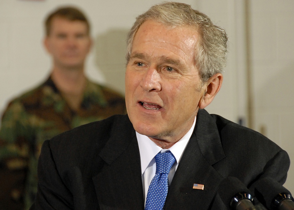 George W. Bush speaks to Navy SEALs and special warfare combatant-craft crewman