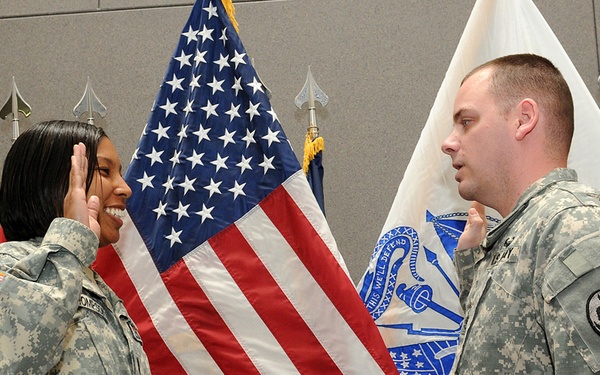 Army Reserve soldier reenlists during 106 birthday celebration of Army Reserve