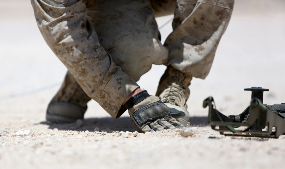 22nd MEU Marines conduct IED drills during an exercise